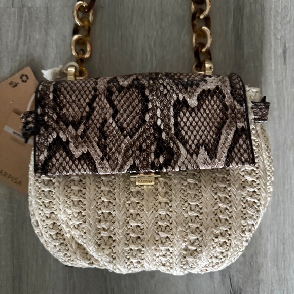 CARPISA Women’s Small Cream and faux Snake skin Purse/Crossbody - Picture 2 of 15